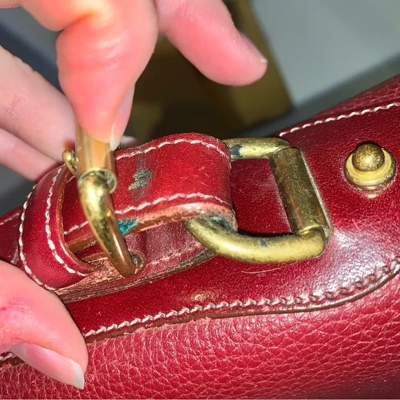 ❤️RARE❤️ Vintage Dooney and Bourke Oxblood Burgundy Maroon Carrier Crossbody Bag - Picture 13 of 16